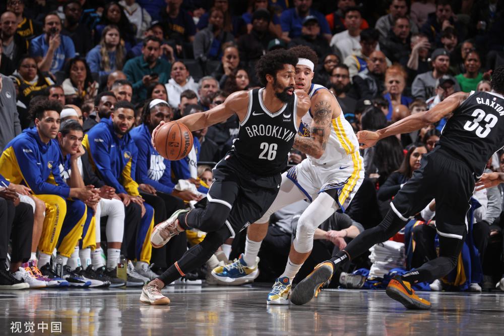 球场上团队 球场上团队