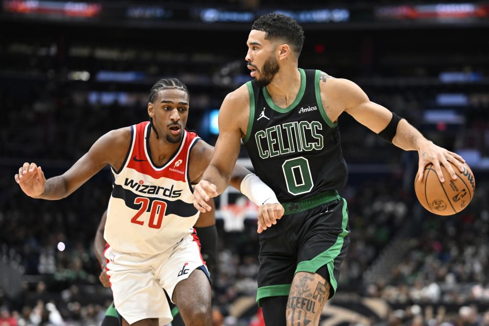 足球欧洲杯倒计时50天，多队提前公布名单